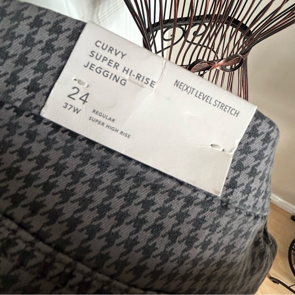 ⭐️ NWT Plus Size American Eagle Houndstooth Jegging ⭐️ - Picture 10 of 12